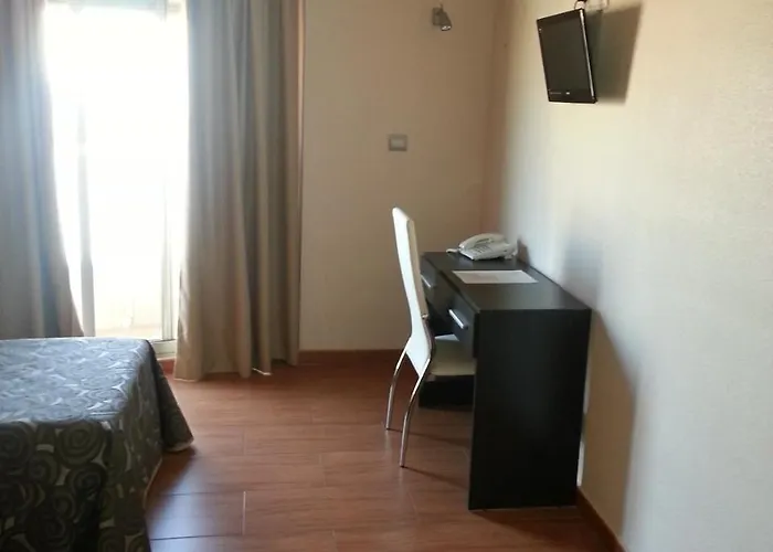 ホテル Hotel Almoradi 3*
