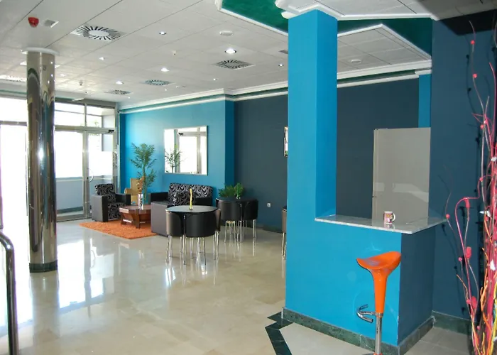 Hotel Almoradi 호텔 3*