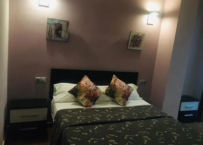Hotel Almoradi 호텔 3*